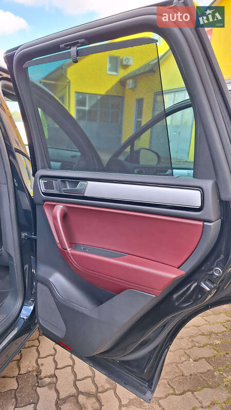 Внедорожник / Кроссовер Volkswagen Touareg 2016 в Черновцах фото 11 Внедорожник / Кроссовер Volkswagen Touareg 2016 в Черновцах