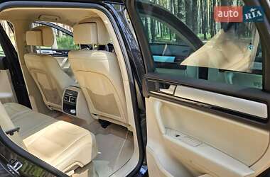 Позашляховик / Кросовер Volkswagen Touareg 2011 в  фото 11 Позашляховик / Кросовер Volkswagen Touareg 2011 в