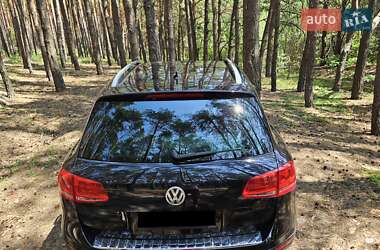 Позашляховик / Кросовер Volkswagen Touareg 2011 в  фото 23 Позашляховик / Кросовер Volkswagen Touareg 2011 в