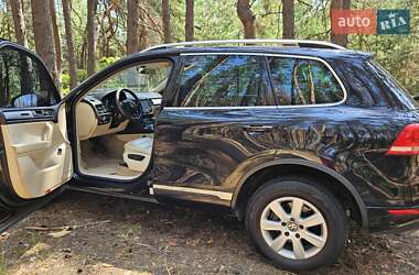 Позашляховик / Кросовер Volkswagen Touareg 2011 в  фото 26 Позашляховик / Кросовер Volkswagen Touareg 2011 в