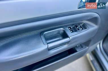 Внедорожник / Кроссовер Volkswagen Touareg 2004 в 