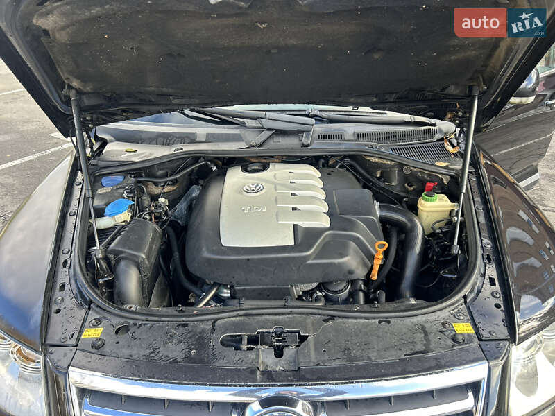 Внедорожник / Кроссовер Volkswagen Touareg 2005 в Киеве фото 28 Внедорожник / Кроссовер Volkswagen Touareg 2005 в Киеве