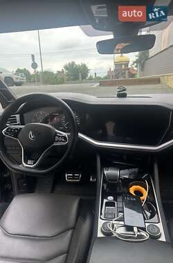 Внедорожник / Кроссовер Volkswagen Touareg 2021 в  фото 16 Внедорожник / Кроссовер Volkswagen Touareg 2021 в