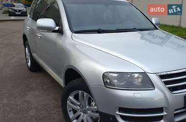 Позашляховик / Кросовер Volkswagen Touareg 2006 в Києві