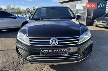 Позашляховик / Кросовер Volkswagen Touareg 2017 в 