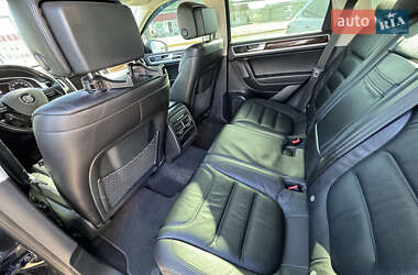 Позашляховик / Кросовер Volkswagen Touareg 2017 в 