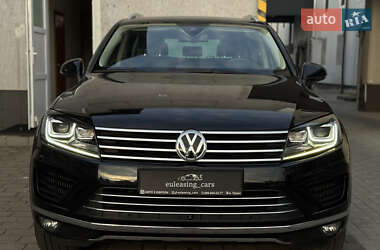 Внедорожник / Кроссовер Volkswagen Touareg 2016 в Луцке