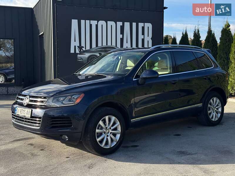Внедорожник / Кроссовер Volkswagen Touareg 2012 в 