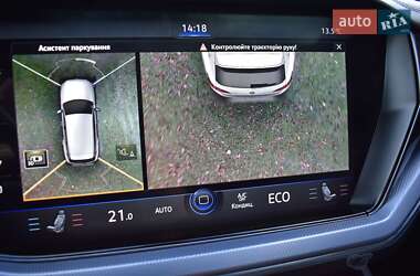 Внедорожник / Кроссовер Volkswagen Touareg 2019 в 