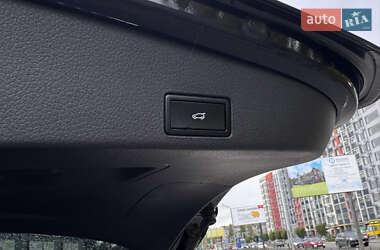Внедорожник / Кроссовер Volkswagen Touareg 2016 в 
