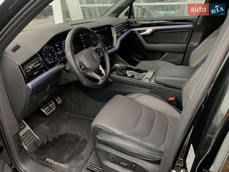 Позашляховик / Кросовер Volkswagen Touareg 2022 в Івано-Франківську