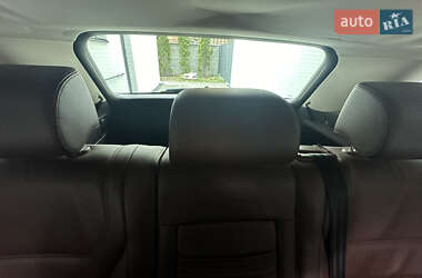 Позашляховик / Кросовер Volkswagen Touareg 2011 в 