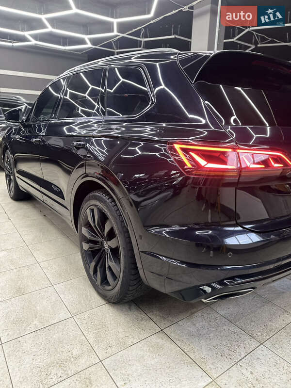 Позашляховик / Кросовер Volkswagen Touareg 2021 в Миколаєві фото 11 Позашляховик / Кросовер Volkswagen Touareg 2021 в Миколаєві