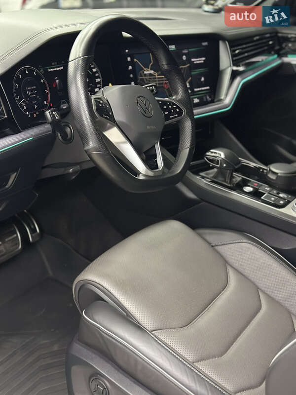 Позашляховик / Кросовер Volkswagen Touareg 2021 в Миколаєві фото 28 Позашляховик / Кросовер Volkswagen Touareg 2021 в Миколаєві