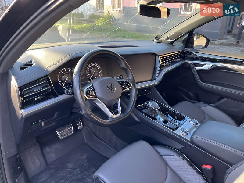Позашляховик / Кросовер Volkswagen Touareg 2021 в Миколаєві фото 32 Позашляховик / Кросовер Volkswagen Touareg 2021 в Миколаєві