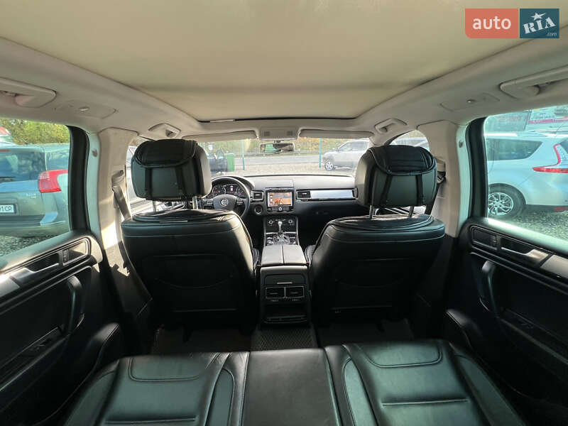 Внедорожник / Кроссовер Volkswagen Touareg 2010 в Коломые