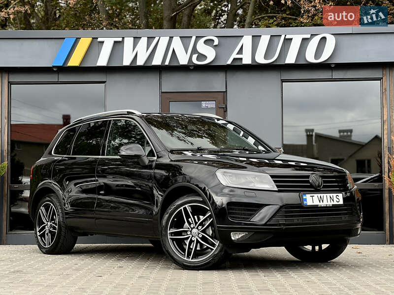 Позашляховик / Кросовер Volkswagen Touareg 2016 в Одесі