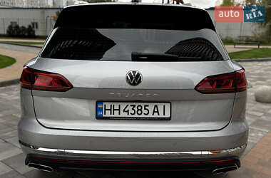 Внедорожник / Кроссовер Volkswagen Touareg 2020 в 