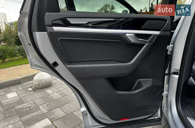 Внедорожник / Кроссовер Volkswagen Touareg 2020 в 