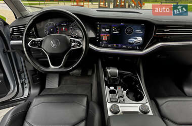 Внедорожник / Кроссовер Volkswagen Touareg 2020 в 