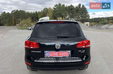 Внедорожник / Кроссовер Volkswagen Touareg 2011 в 
