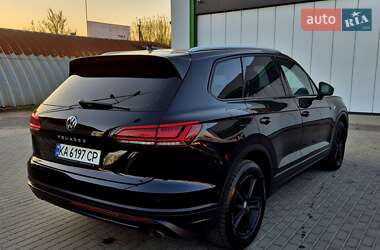 Внедорожник / Кроссовер Volkswagen Touareg 2021 в 