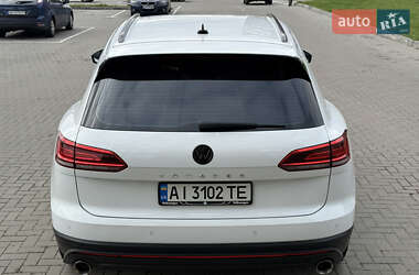 Внедорожник / Кроссовер Volkswagen Touareg 2018 в 