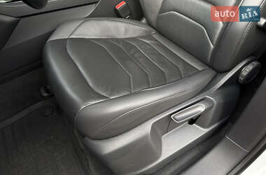 Внедорожник / Кроссовер Volkswagen Touareg 2018 в 