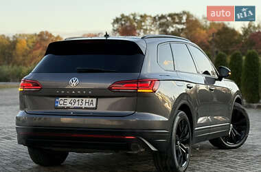 Позашляховик / Кросовер Volkswagen Touareg 2019 в  фото 4 Позашляховик / Кросовер Volkswagen Touareg 2019 в