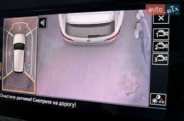 Внедорожник / Кроссовер Volkswagen Touareg 2020 в 
