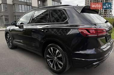 Внедорожник / Кроссовер Volkswagen Touareg 2020 в 