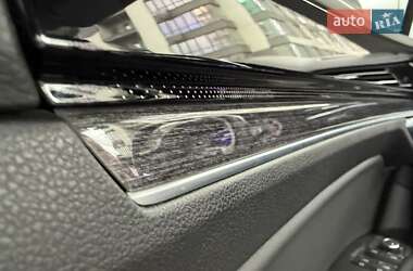 Внедорожник / Кроссовер Volkswagen Touareg 2020 в 