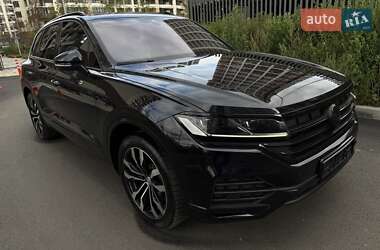 Внедорожник / Кроссовер Volkswagen Touareg 2020 в 