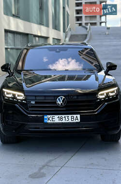Внедорожник / Кроссовер Volkswagen Touareg 2023 в 