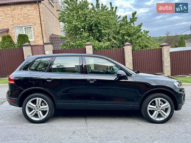 Позашляховик / Кросовер Volkswagen Touareg 2015 в Києві фото 5 Позашляховик / Кросовер Volkswagen Touareg 2015 в Києві