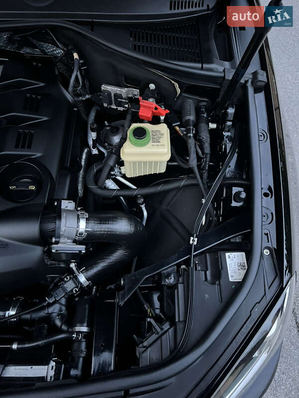 Позашляховик / Кросовер Volkswagen Touareg 2015 в Києві фото 70 Позашляховик / Кросовер Volkswagen Touareg 2015 в Києві