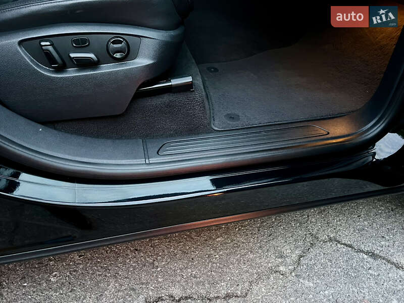 Позашляховик / Кросовер Volkswagen Touareg 2015 в Києві фото 89 Позашляховик / Кросовер Volkswagen Touareg 2015 в Києві