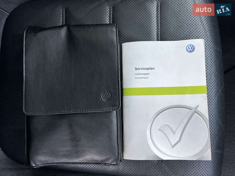 Позашляховик / Кросовер Volkswagen Touareg 2015 в Києві фото 95 Позашляховик / Кросовер Volkswagen Touareg 2015 в Києві