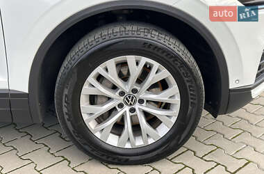 Внедорожник / Кроссовер Volkswagen Touareg 2020 в 