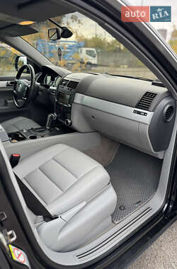Позашляховик / Кросовер Volkswagen Touareg 2007 в 