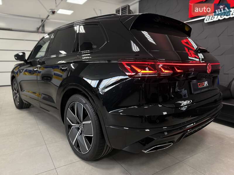 Позашляховик / Кросовер Volkswagen Touareg 2025 в Тернополі