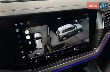 Внедорожник / Кроссовер Volkswagen Touareg 2025 в 