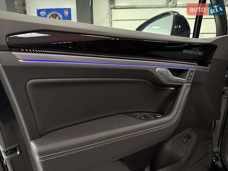Позашляховик / Кросовер Volkswagen Touareg 2025 в Тернополі