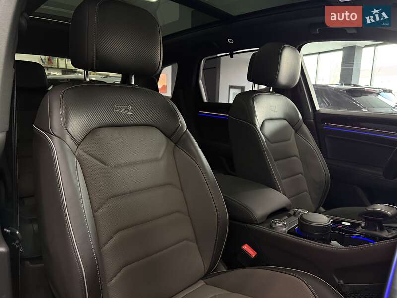 Позашляховик / Кросовер Volkswagen Touareg 2025 в Тернополі