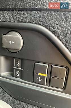 Внедорожник / Кроссовер Volkswagen Touareg 2015 в 