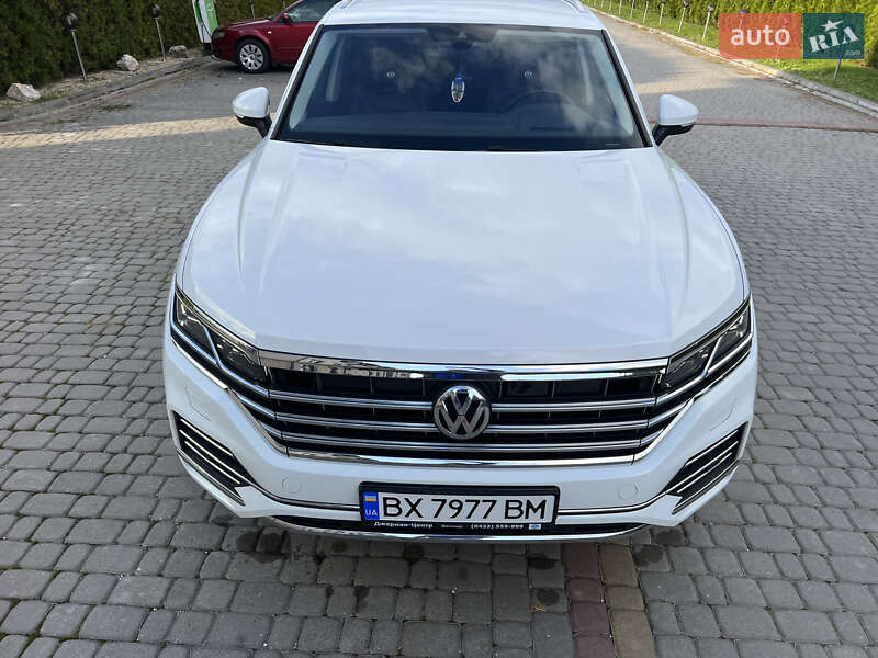 Внедорожник / Кроссовер Volkswagen Touareg 2019 в Дунаевцах фото 8 Внедорожник / Кроссовер Volkswagen Touareg 2019 в Дунаевцах