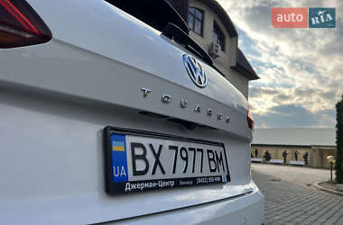 Внедорожник / Кроссовер Volkswagen Touareg 2019 в 