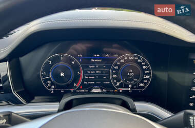Внедорожник / Кроссовер Volkswagen Touareg 2019 в 