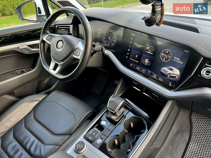 Внедорожник / Кроссовер Volkswagen Touareg 2019 в Дунаевцах фото 49 Внедорожник / Кроссовер Volkswagen Touareg 2019 в Дунаевцах