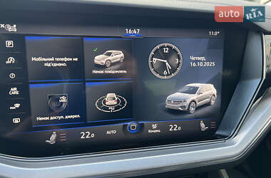 Внедорожник / Кроссовер Volkswagen Touareg 2019 в 